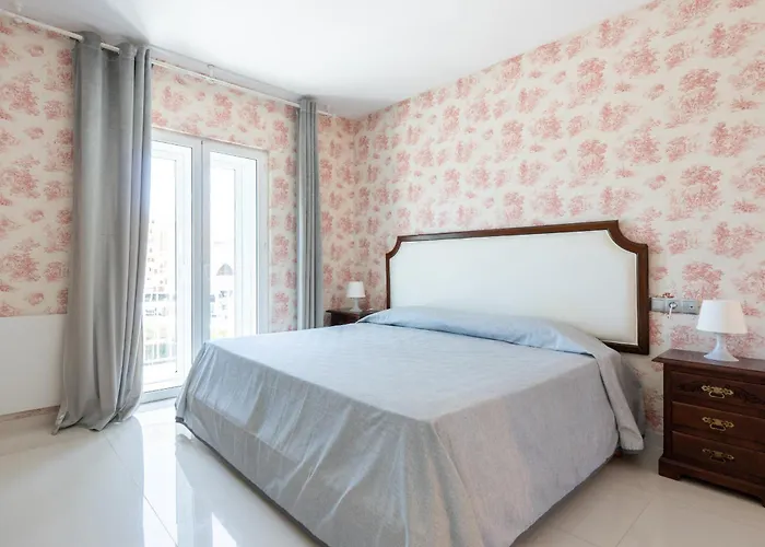 El Castillo - Townhouse In Semesterbostad